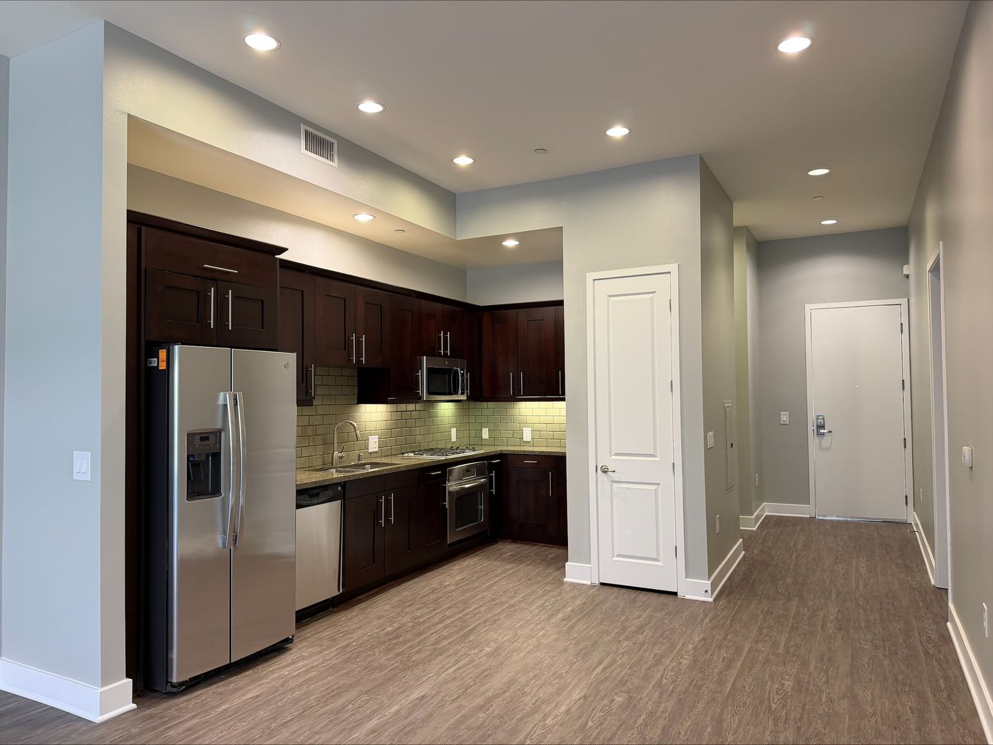 Irvine Apartment: 2300 Dupont Drive