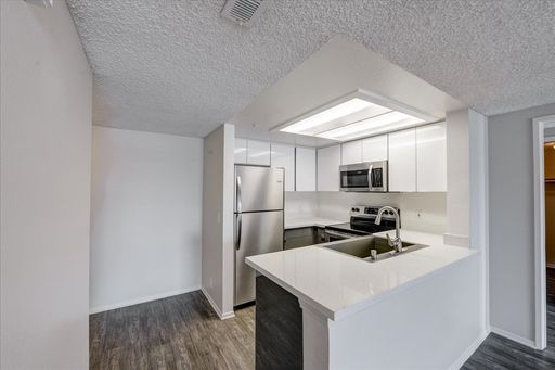 Artists Village | 2 Bed 2 Bath | Fourth Floor – photo 1