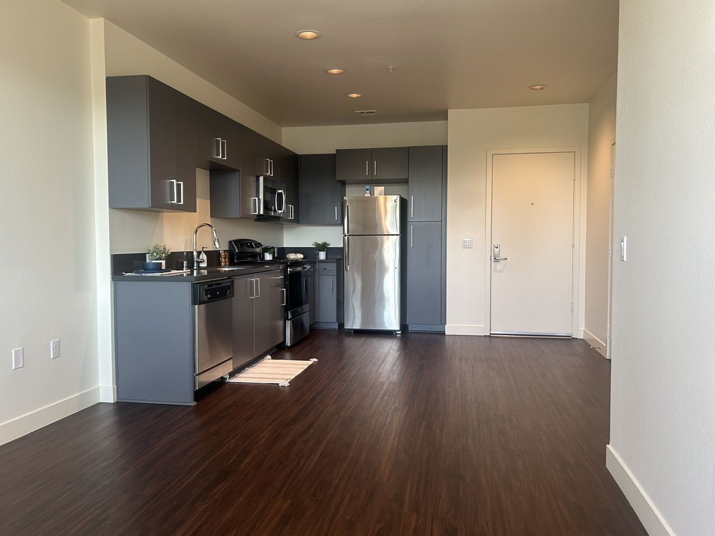 Riverside Apartment: 3050 Mission Inn Avenue