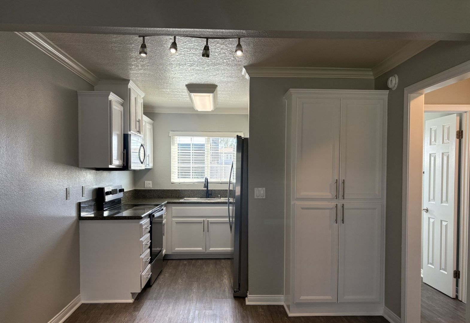Buena Park Apartment: 7891 Oleander Cir.
