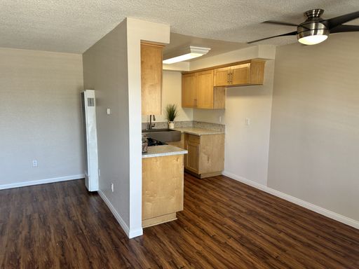 The Courtyards | 1 Bed 1 Bath | Upstairs