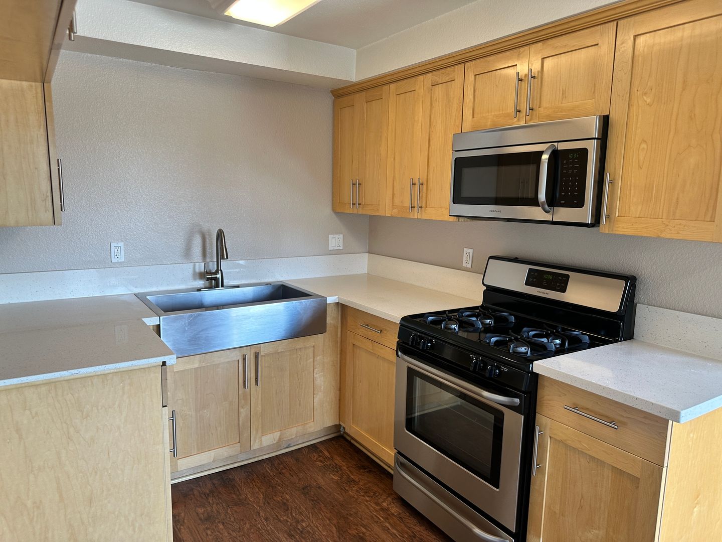 Norwalk Apartment: 12401 Studebaker Road