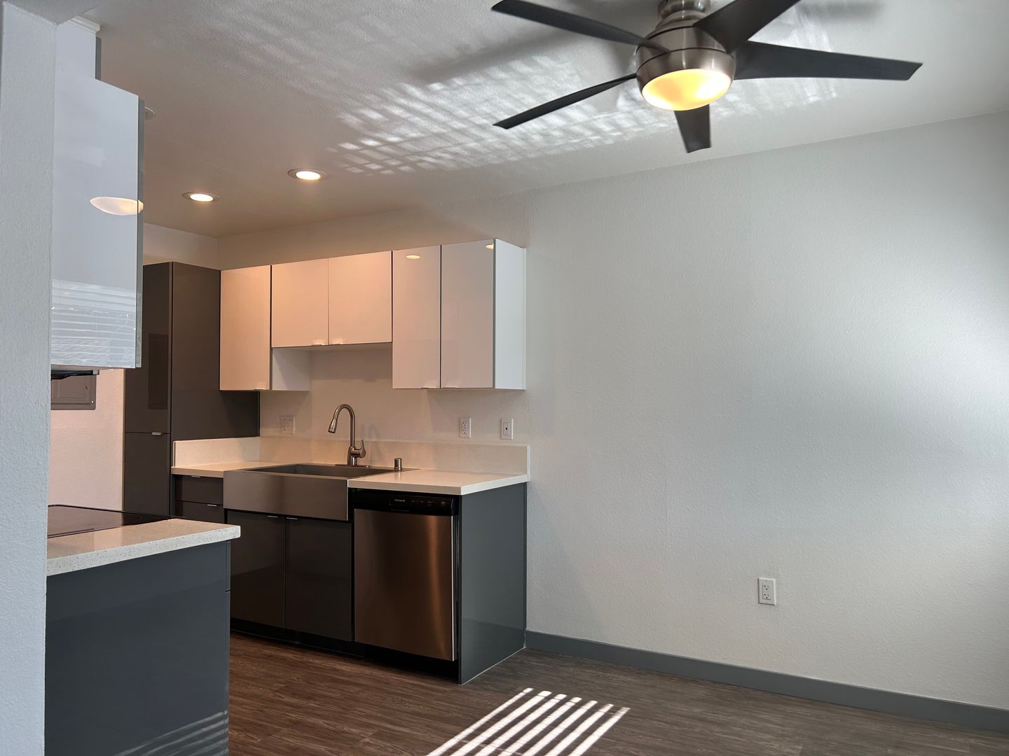 Fullerton Apartment: 2656 Associated Road