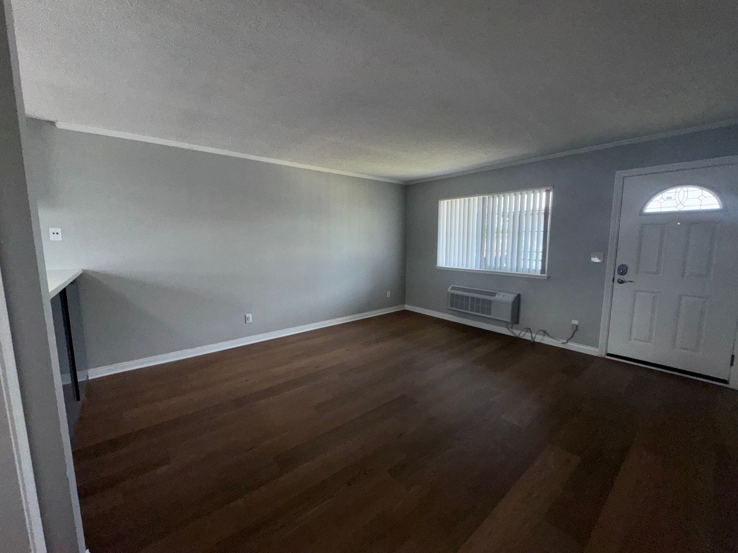 Santa Ana Apartment: 811 S. Fairview