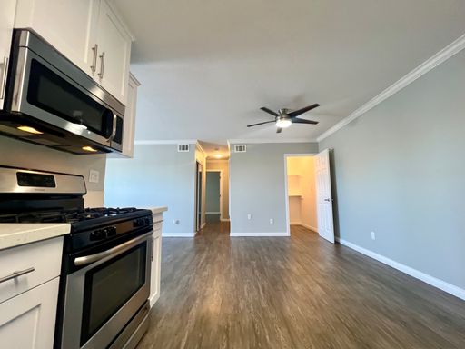Solara | 2 Bed 1.5 Bath | Upstairs – photo 1