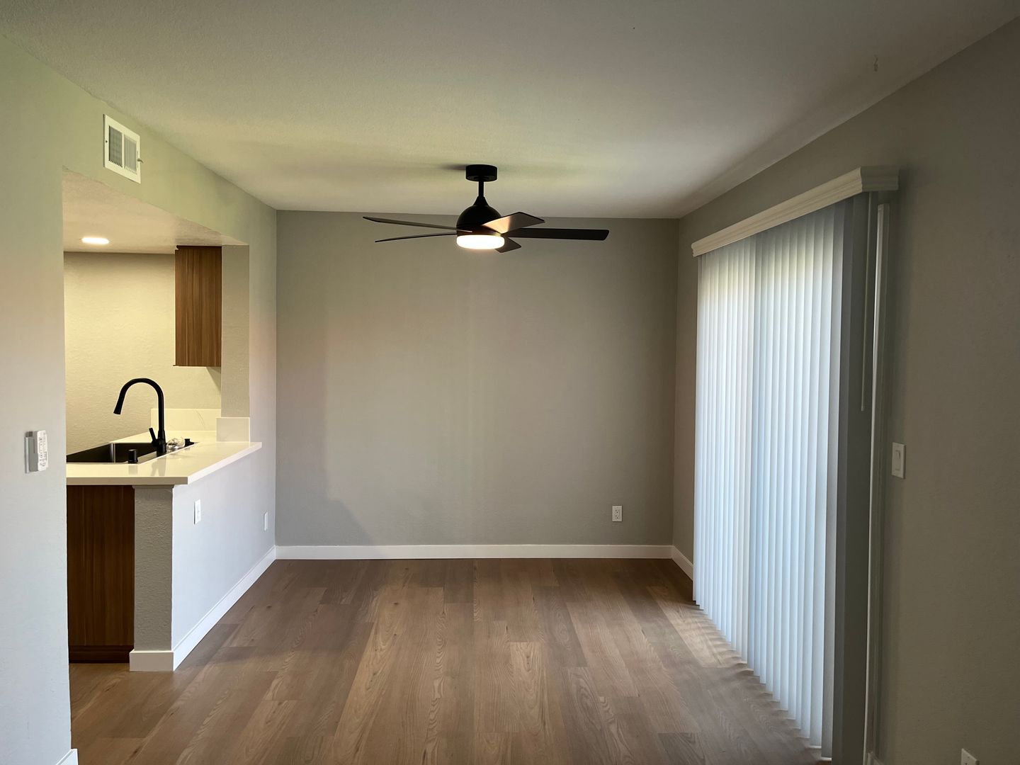 Riverside Apartment: 3957 Pierce Street