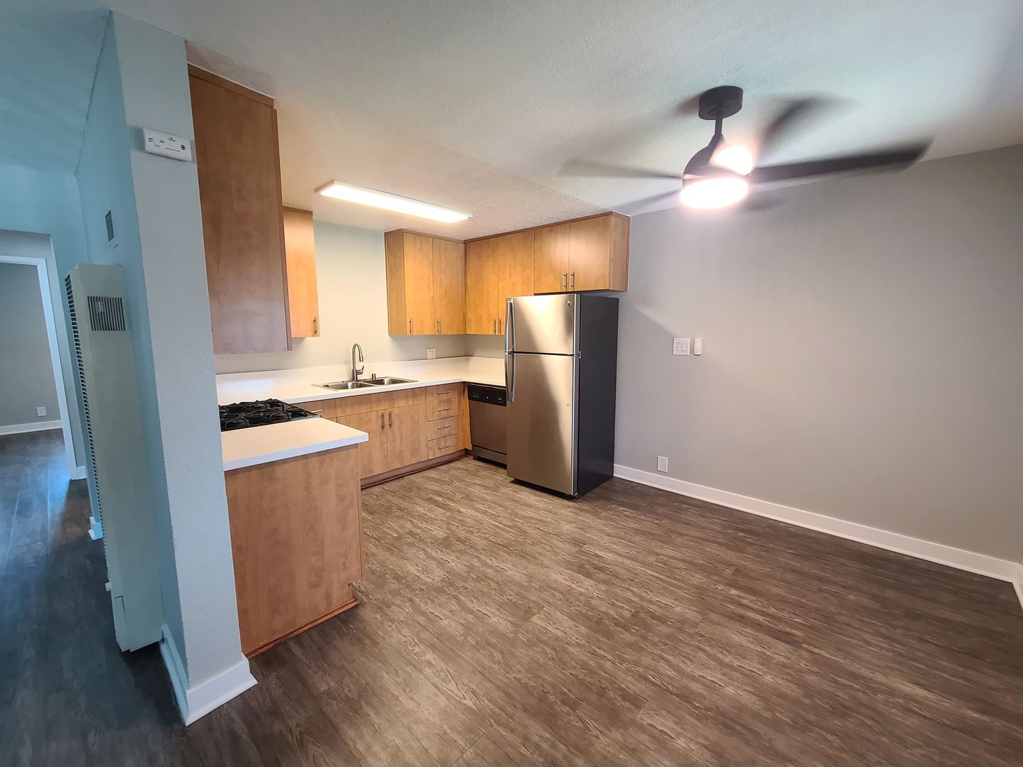 Long Beach Apartment: 1718 Ximeno Avenue