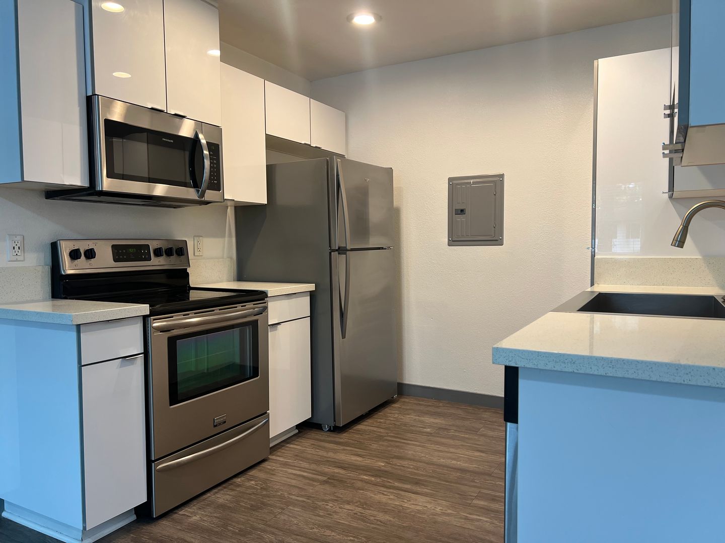 Fullerton Apartment: 2656 Associated Road