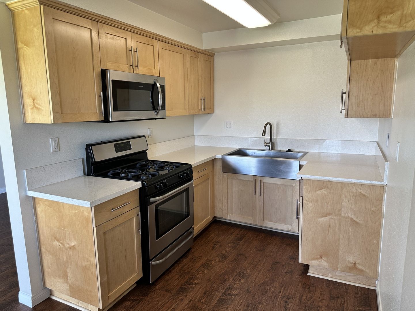 Norwalk Apartment: 12401 Studebaker Road