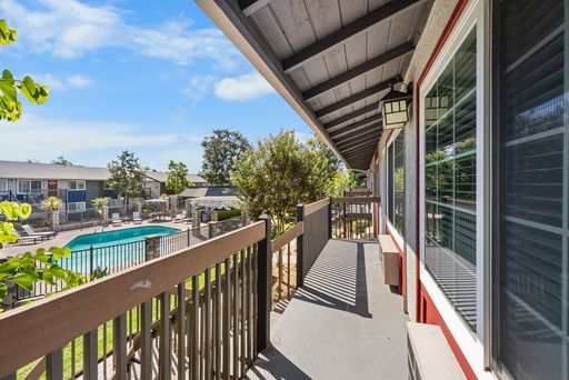 Sundial | 1 Bed 1 Bath | Upstairs – photo 1