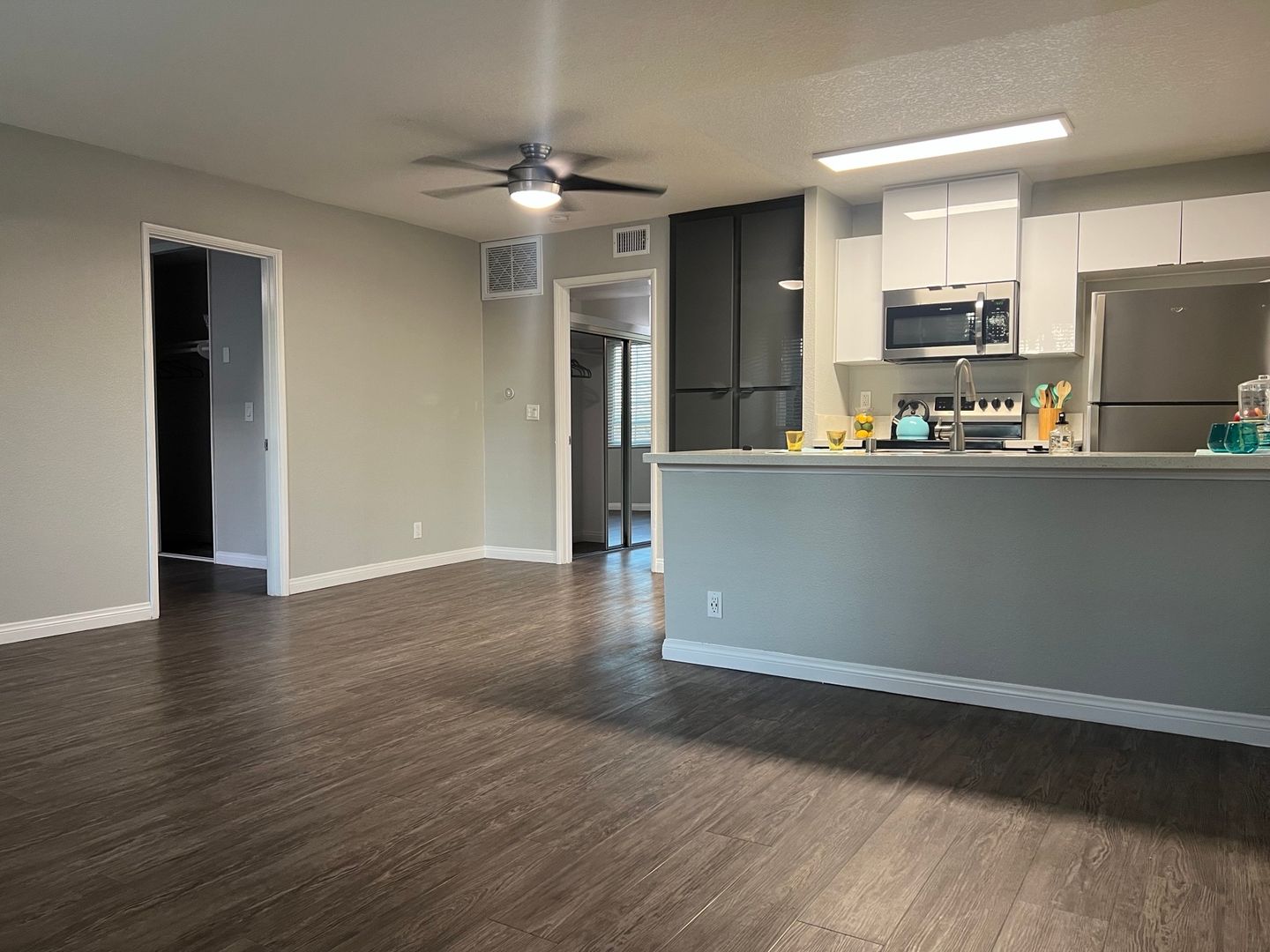 La Habra Apartment: 600 N. Harbor Blvd.