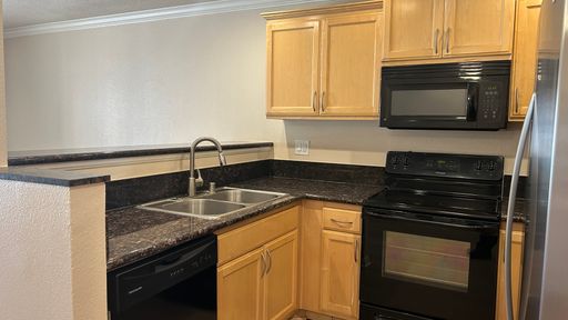 Summer Crest | 2 Bed 1 Bath | Single Story – photo 1