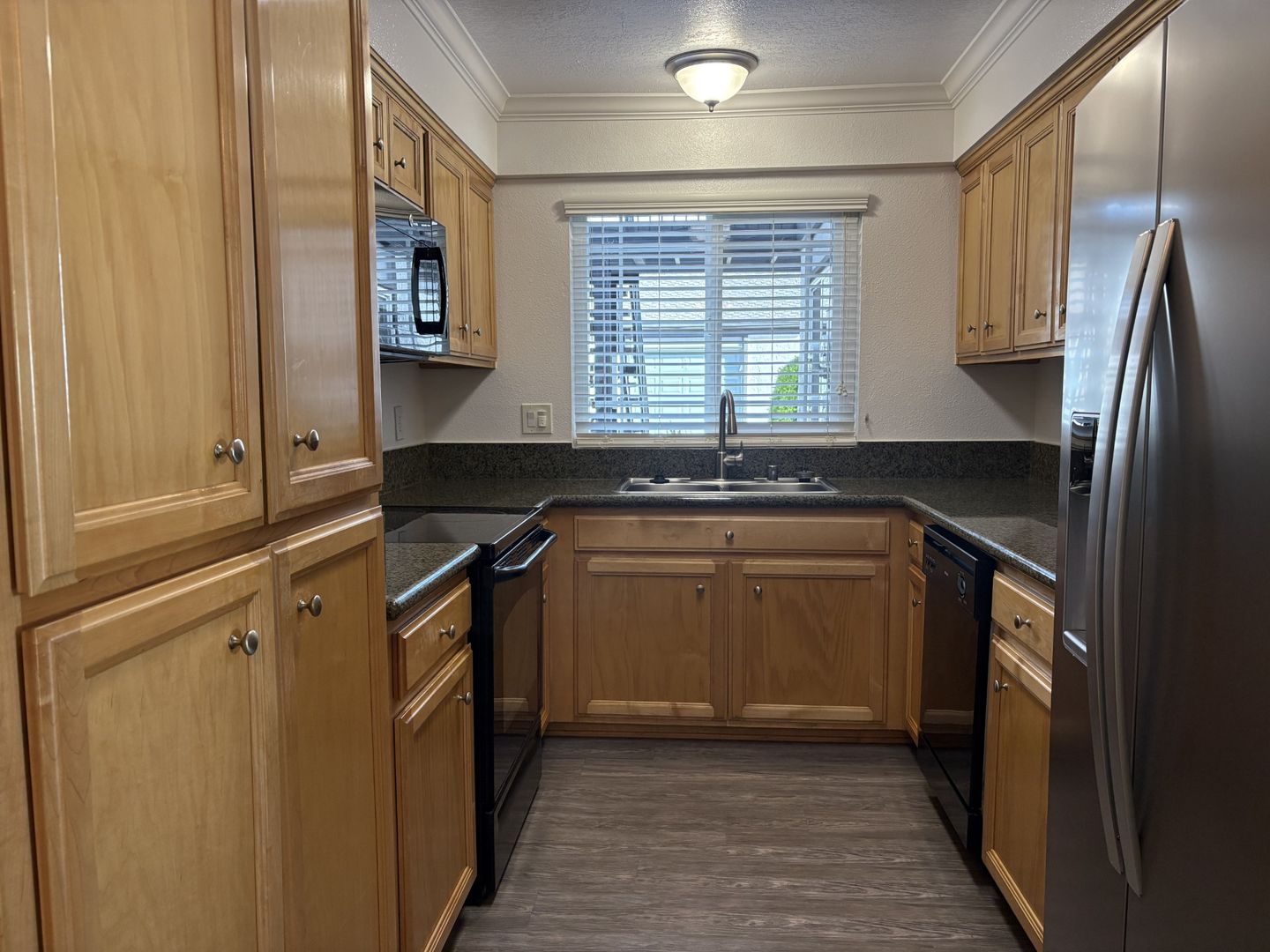 Fullerton Apartment: 1501 S. Highland Avenue