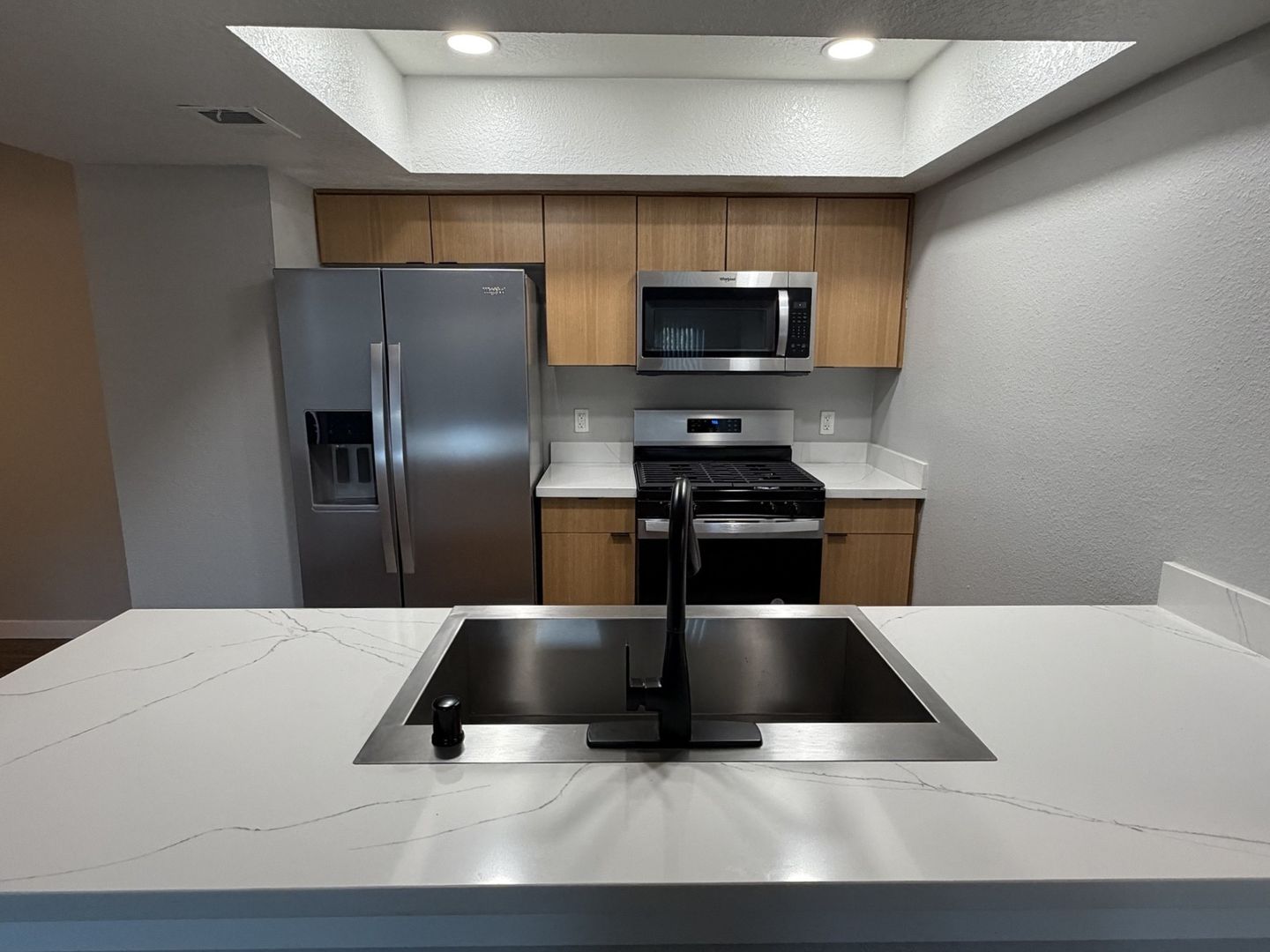 Riverside Apartment: 7600 Ambergate Place