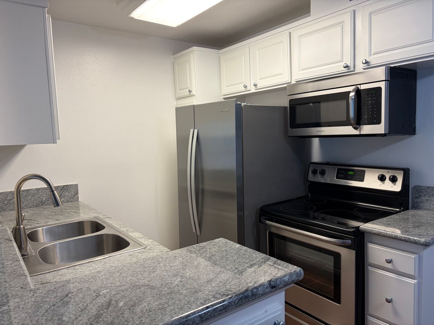 Fountain Valley Apartment: 10300 La Hacienda Avenue