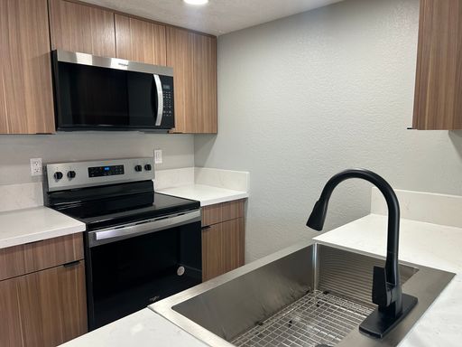 Corona Pointe Resort | 2 Bed 2 Bath | Upstairs – photo 1