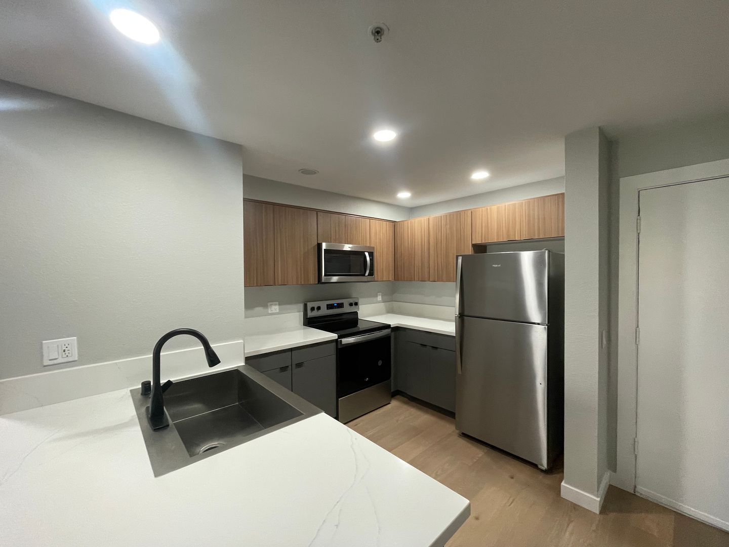 Costa Mesa Apartment: 2855 Pinecreek Drive