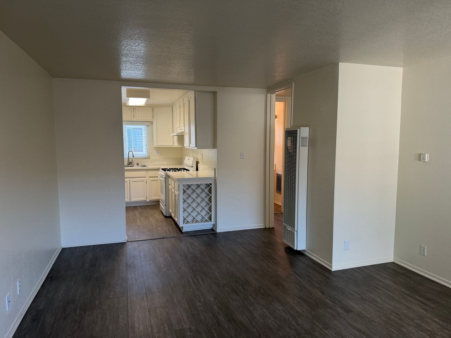 Lakewood Apartment: 4907 1/4 Hayter Avenue