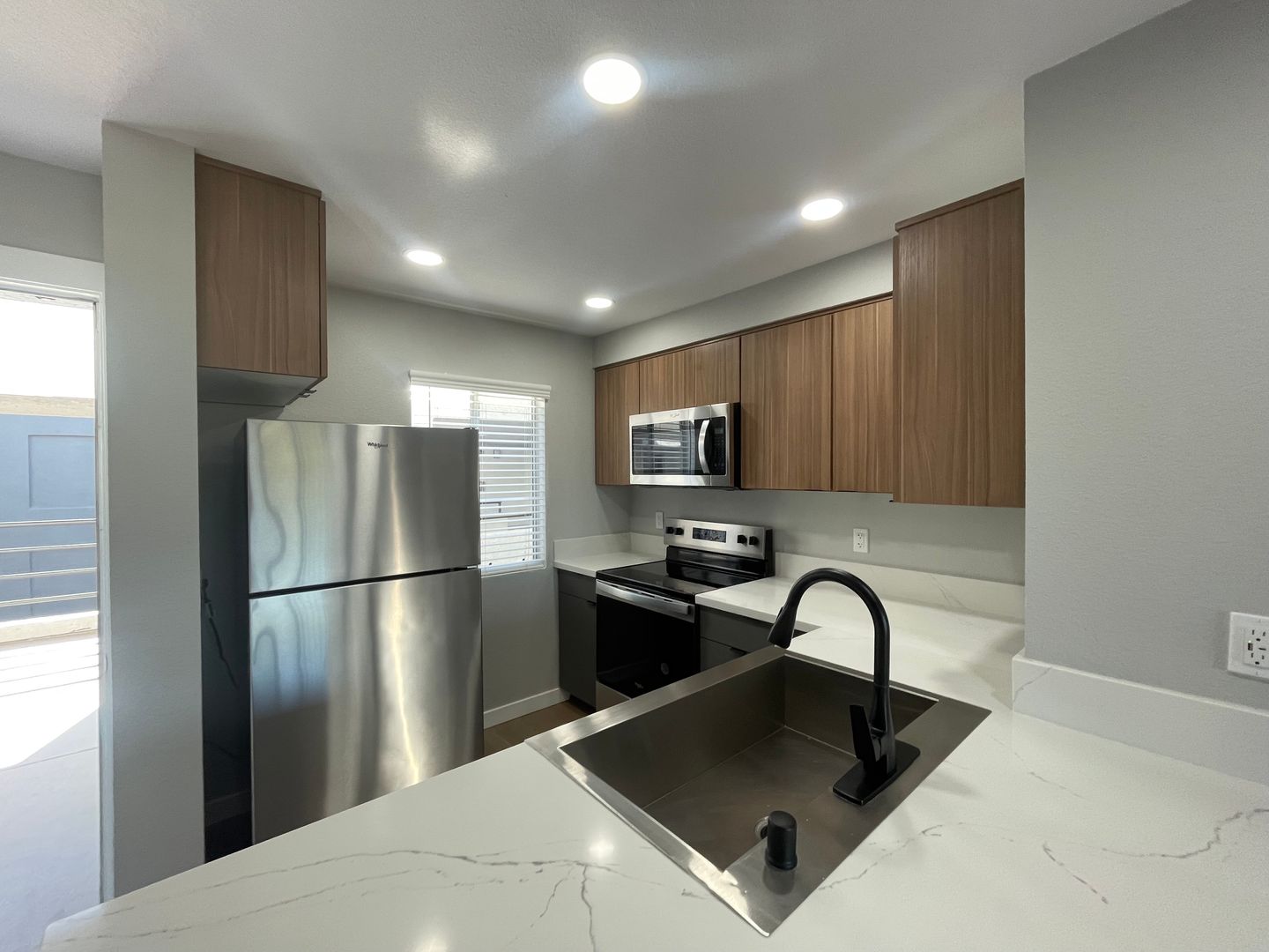 Costa Mesa Apartment: 2855 Pinecreek Drive