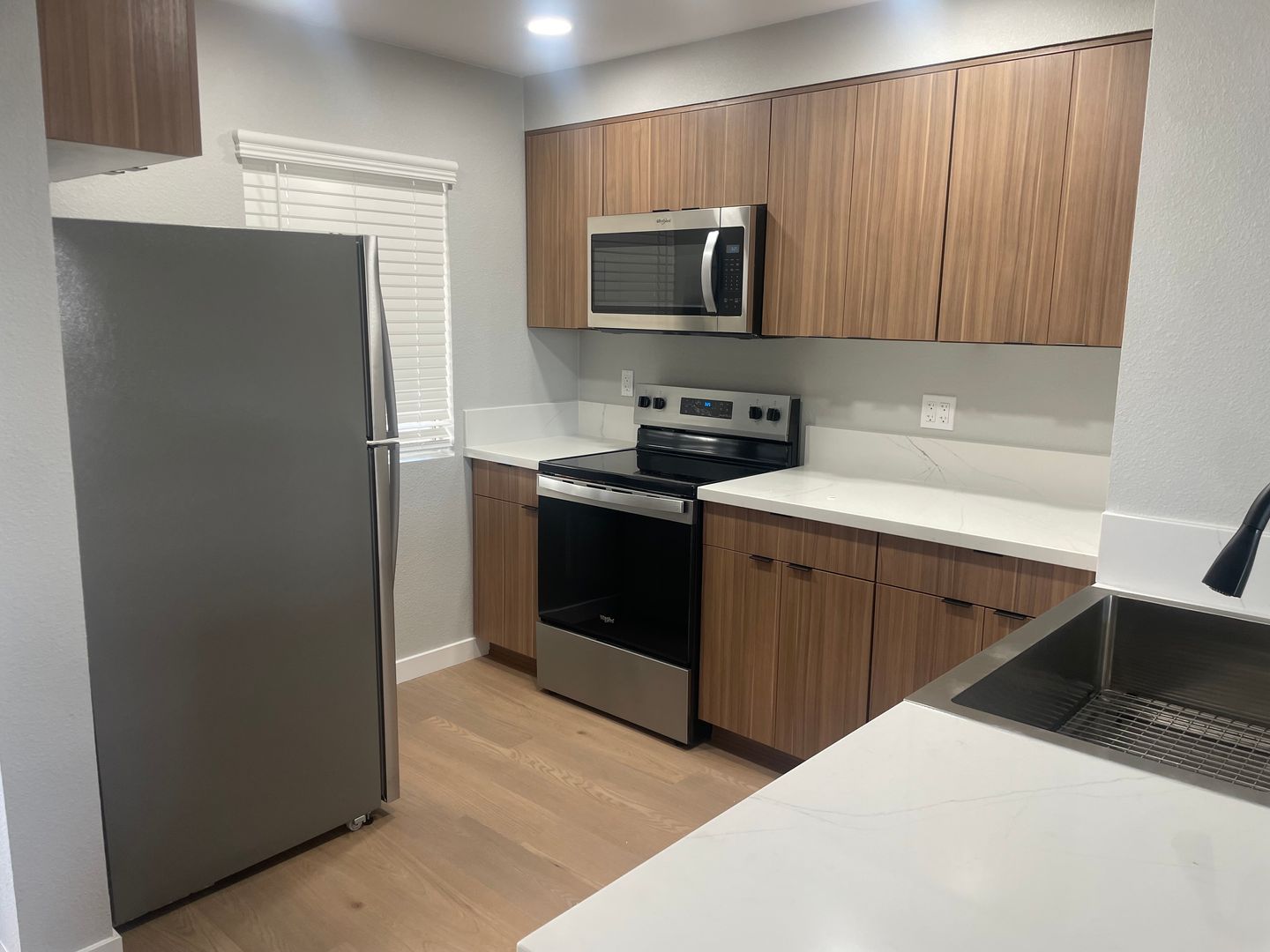 Costa Mesa Apartment: 2855 Pinecreek Drive