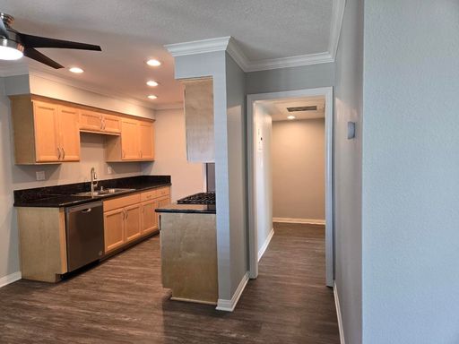 The Evergreens | 2 Bed 1 Bath | Upstairs – photo 1