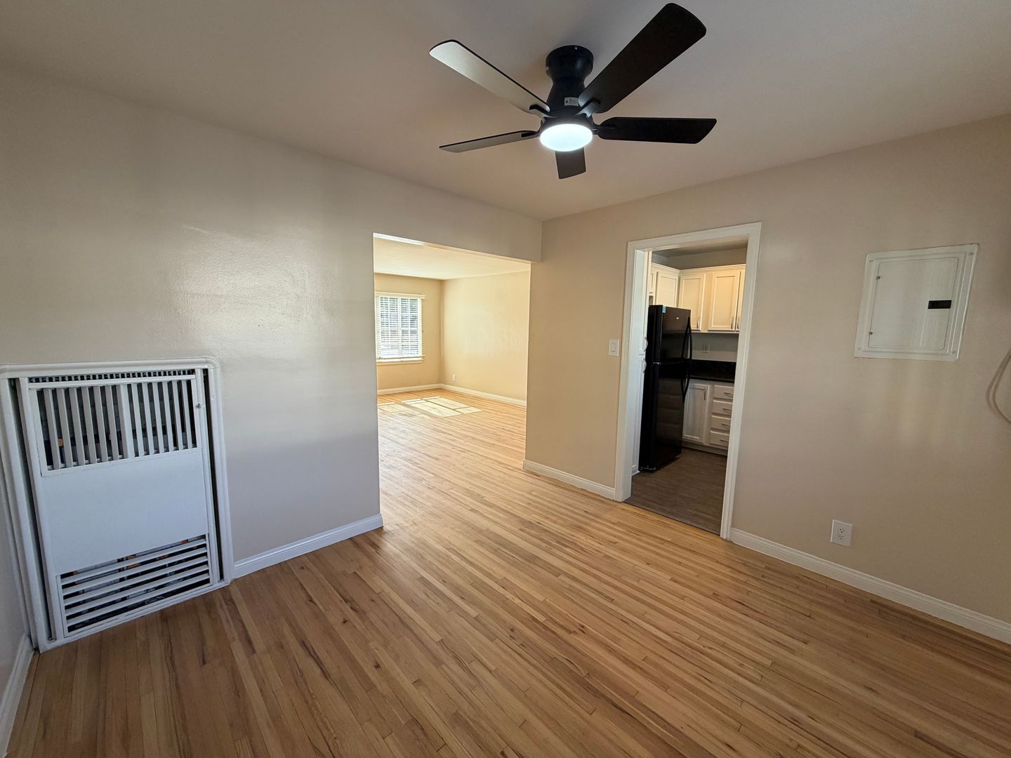 Montebello Apartment: 336 N. Garfield Avenue