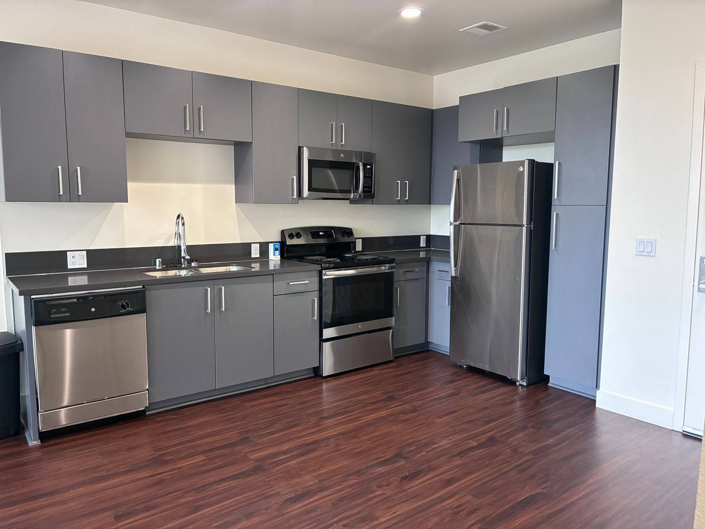 128 - Mission Lofts 2 of 6