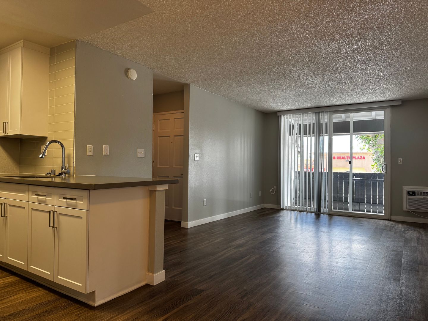 Huntington Beach Apartment: 7701 Warner Ave.