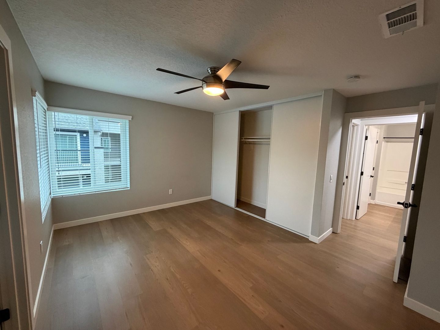 Riverside Apartment: 7600 Ambergate Place