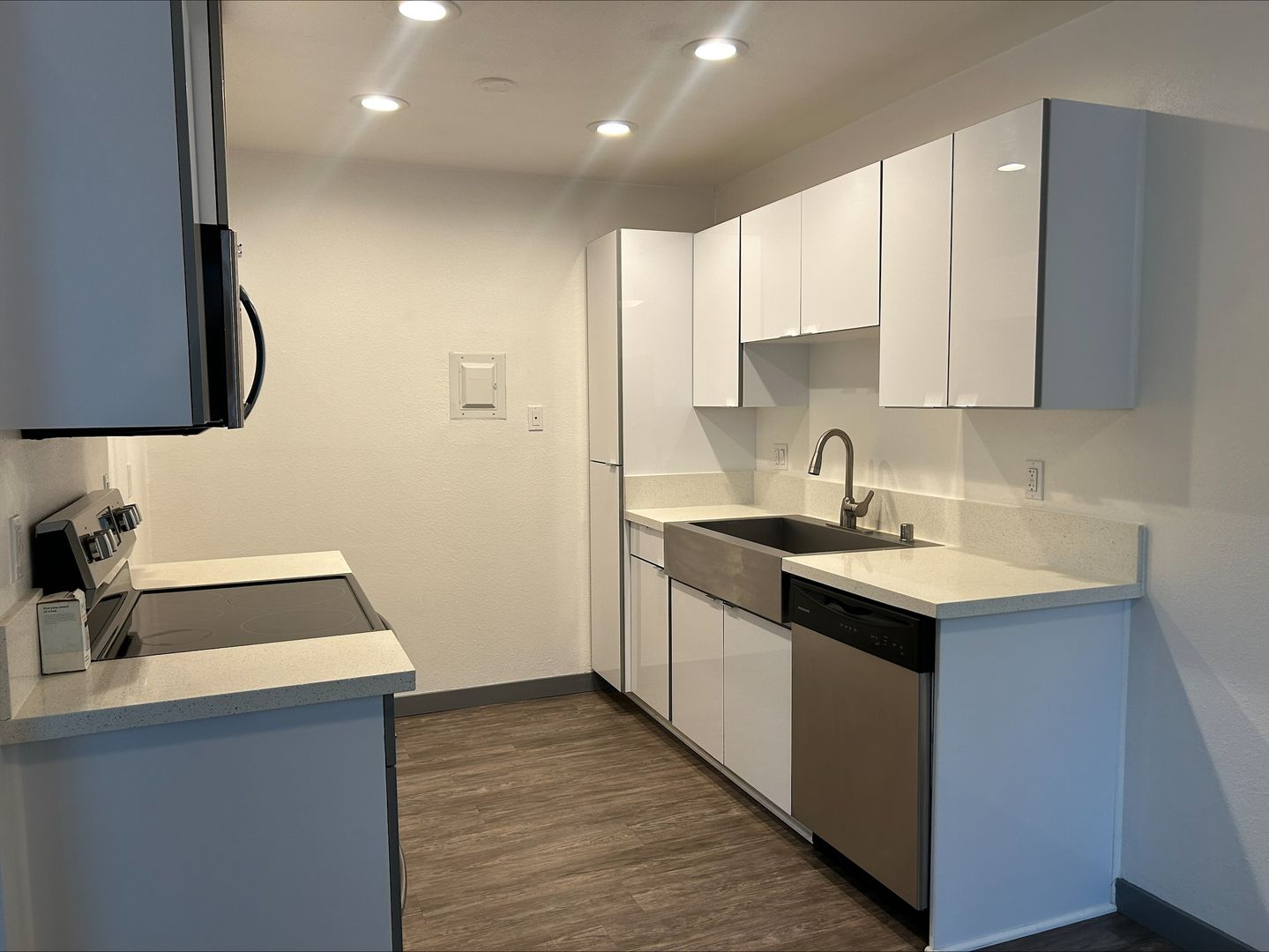 Fullerton Apartment: 2656 Associated Road