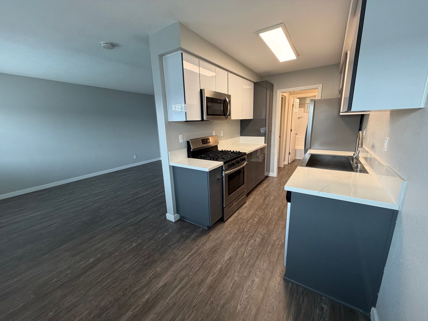 La Habra Apartment: 360 S. Idaho Street