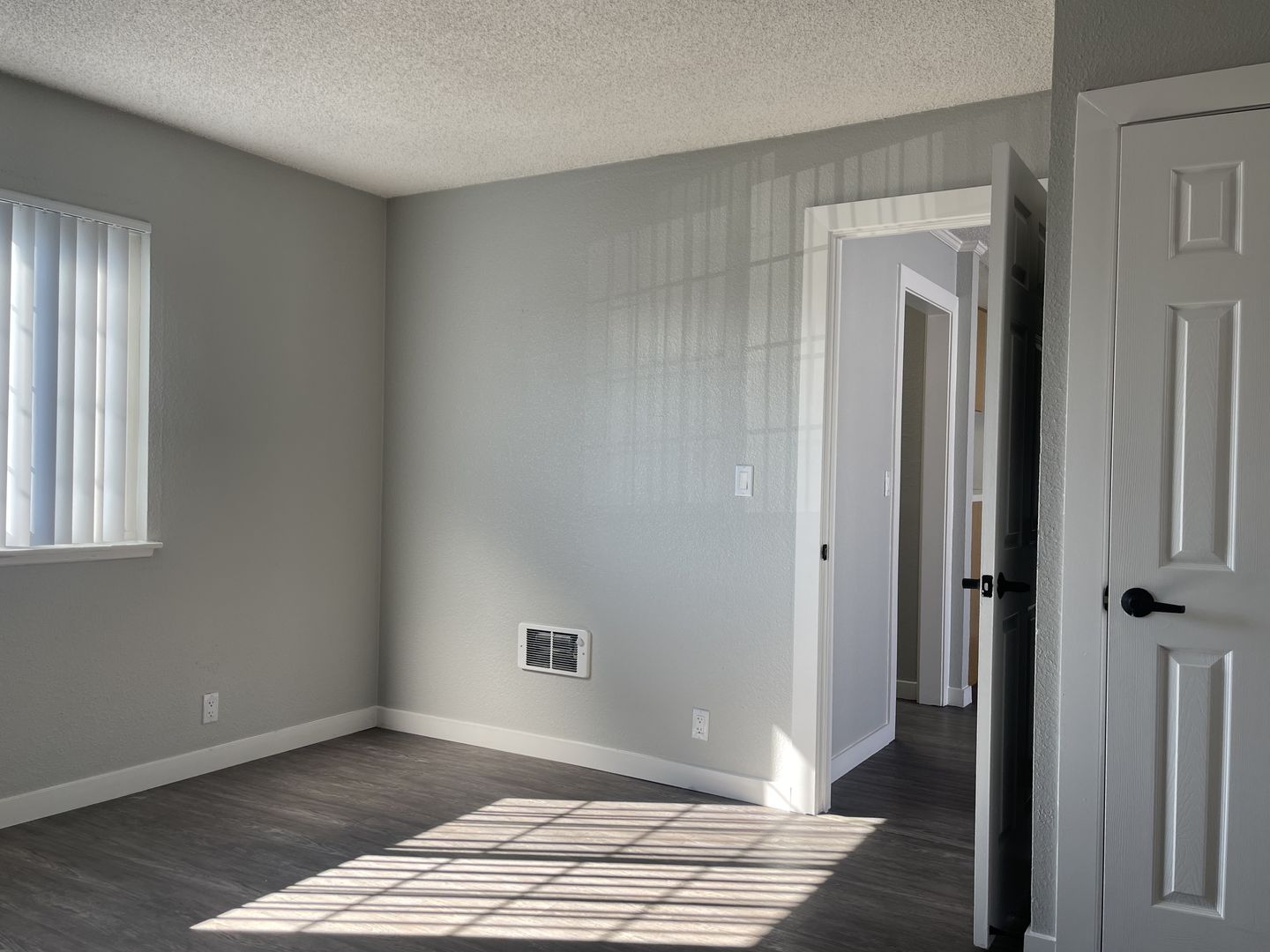 Santa Ana Apartment: 811 S. Fairview