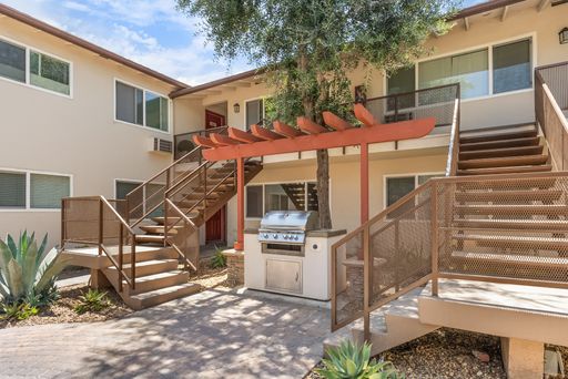 A1 Premium H | 1 Bed 1 Bath | Down | Hayter