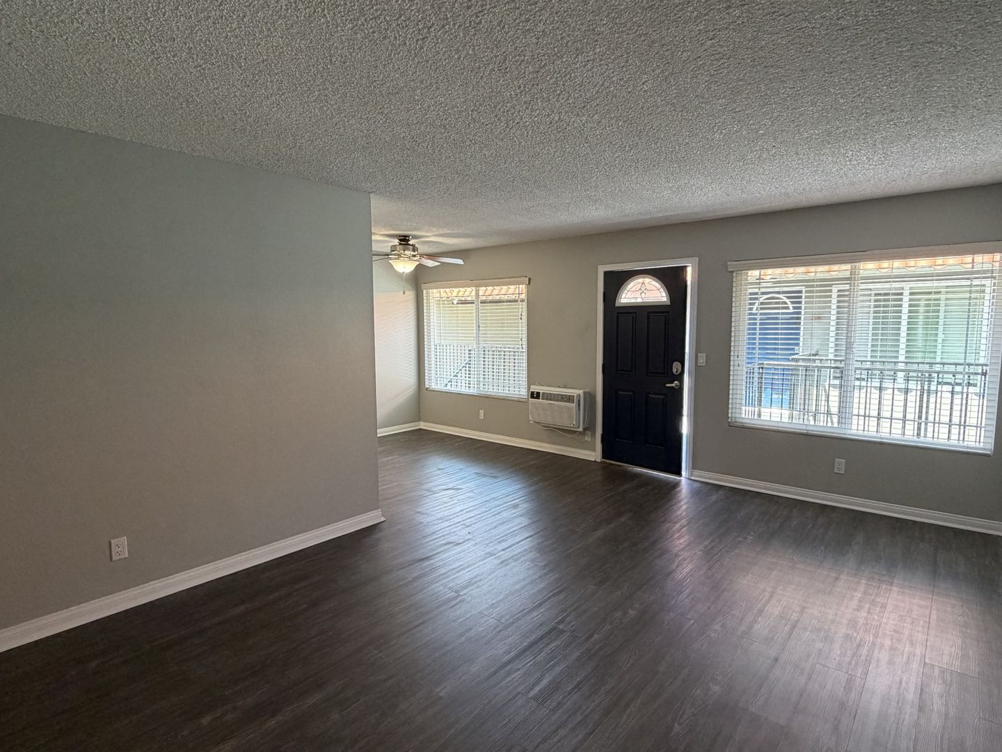 Norwalk Apartment: 12301 Studebaker Road