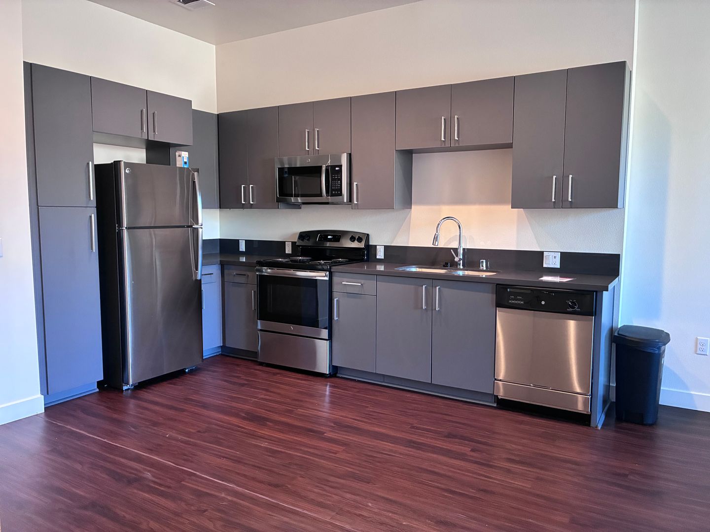 Riverside Apartment: 3050 Mission Inn Avenue