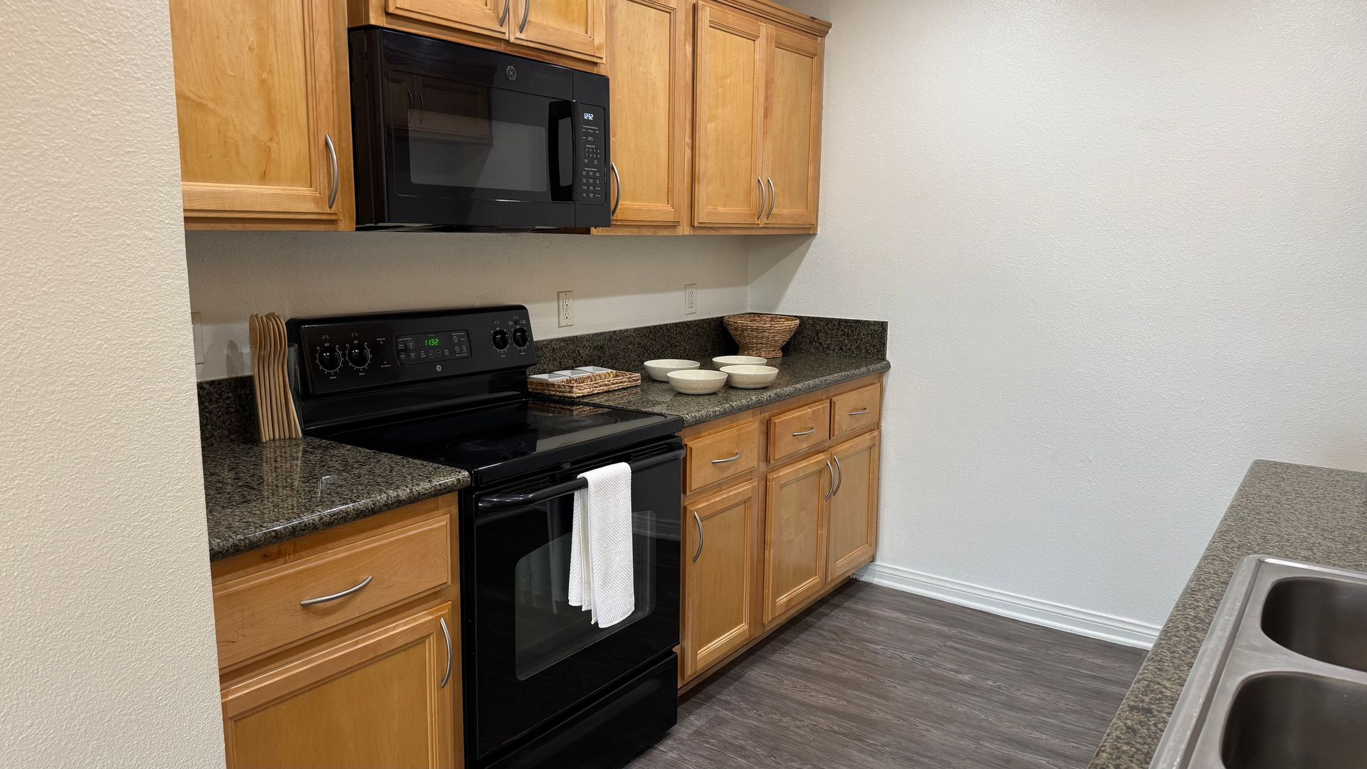 Bellflower Apartment: 14500 McNab Avenue