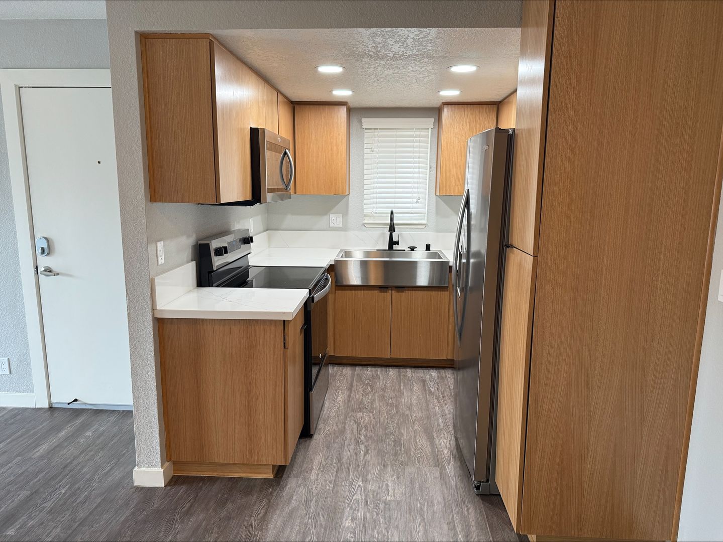 Riverside Apartment: 3900 Fir Tree Drive