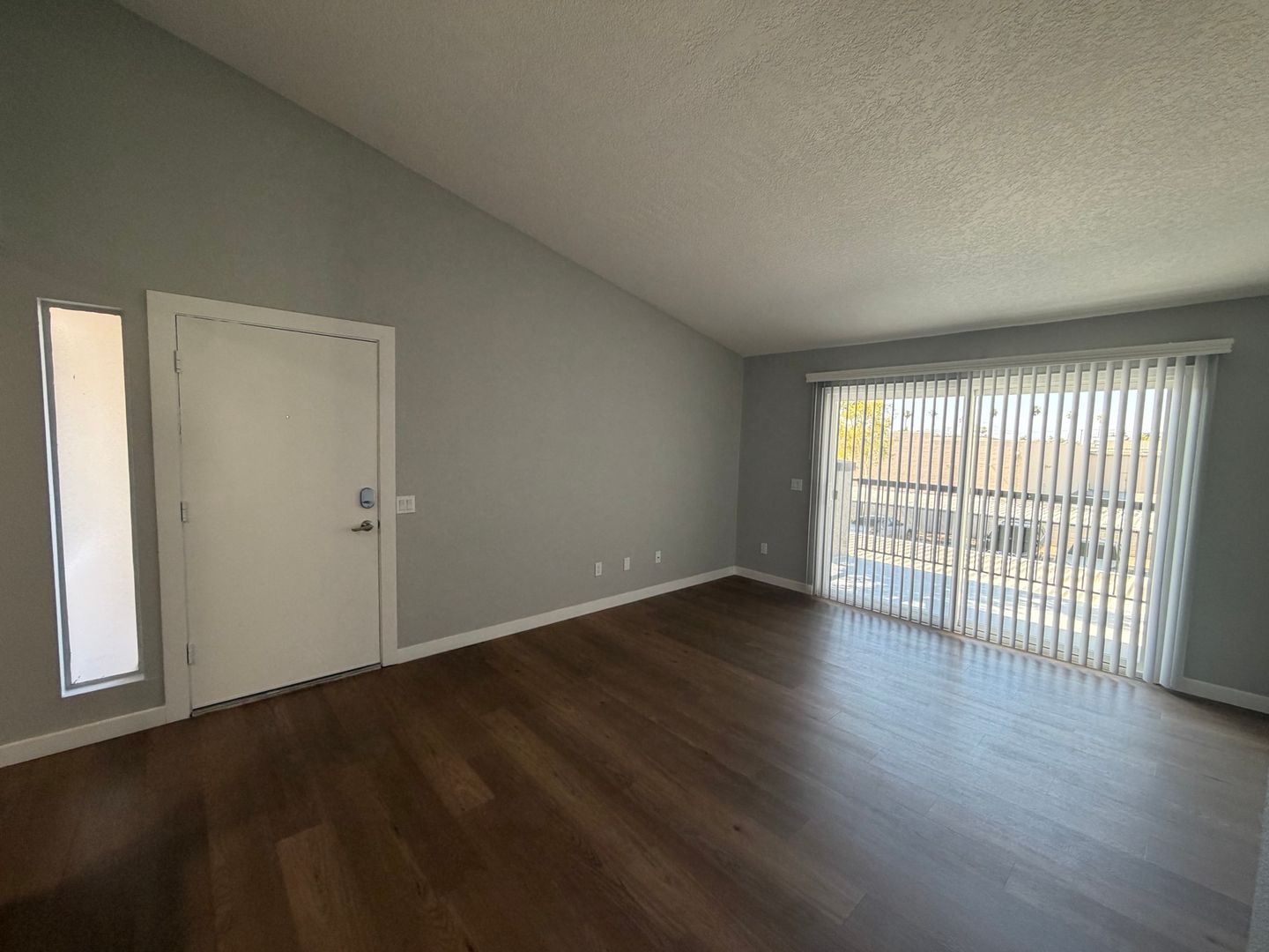 Riverside Apartment: 7600 Ambergate Place