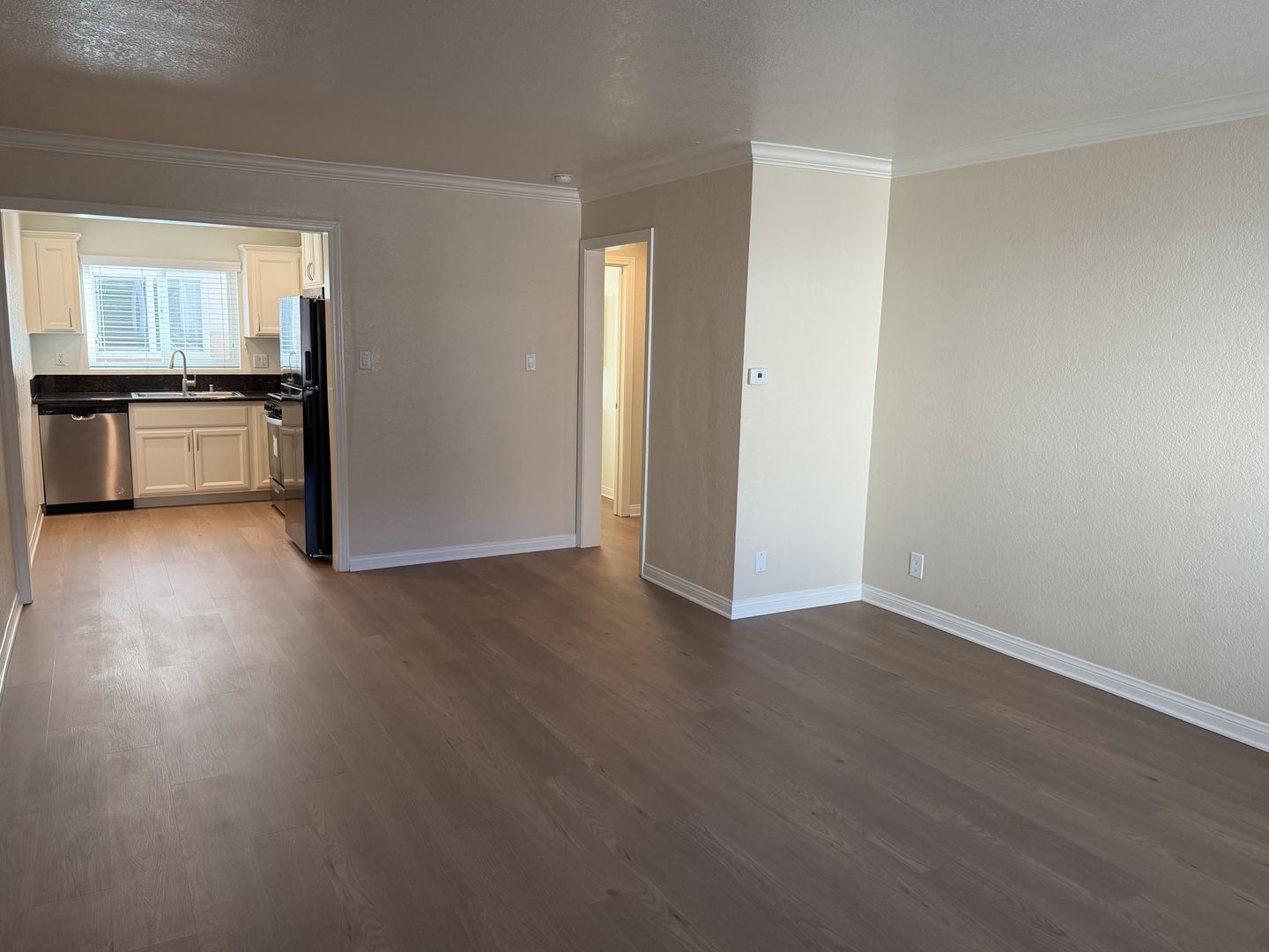 Lakewood Apartment: 4907 1/4 Hayter Avenue