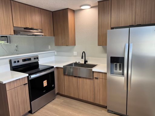 Villa Del Sol | 2 Bed 1.5 Bath | Upstairs – photo 1