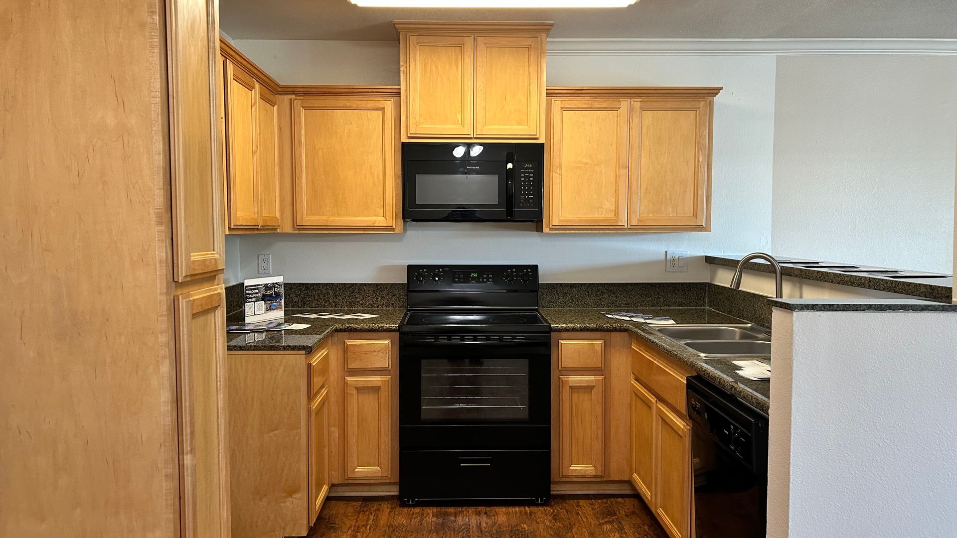 Anaheim Apartment: 2828 W. Ball Road