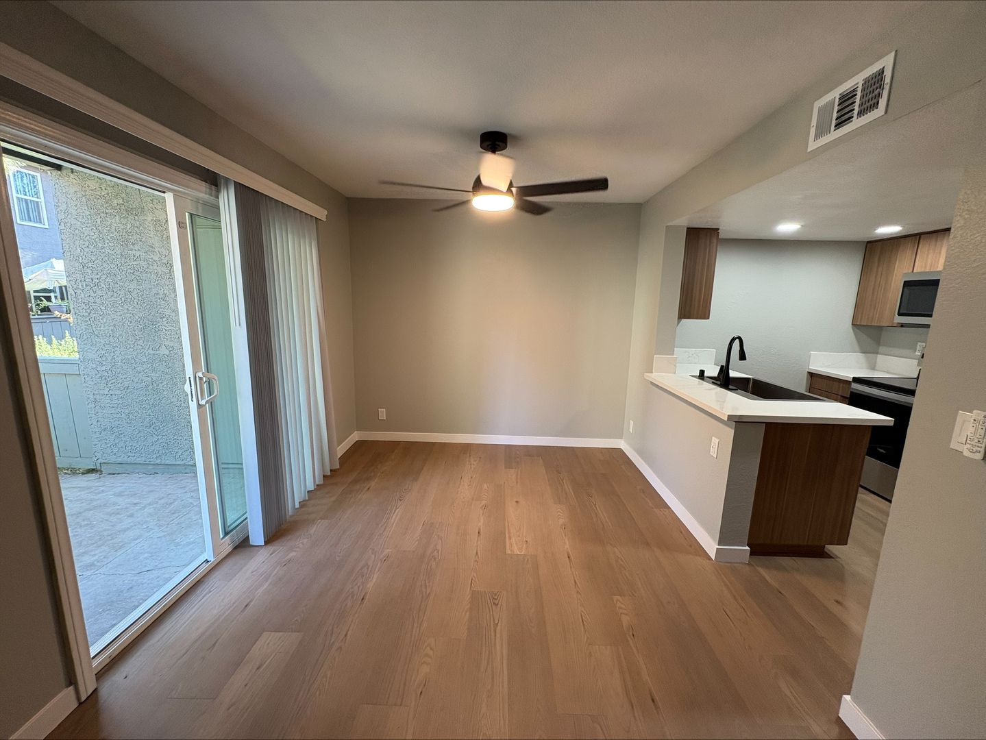 Riverside Apartment: 3957 Pierce Street