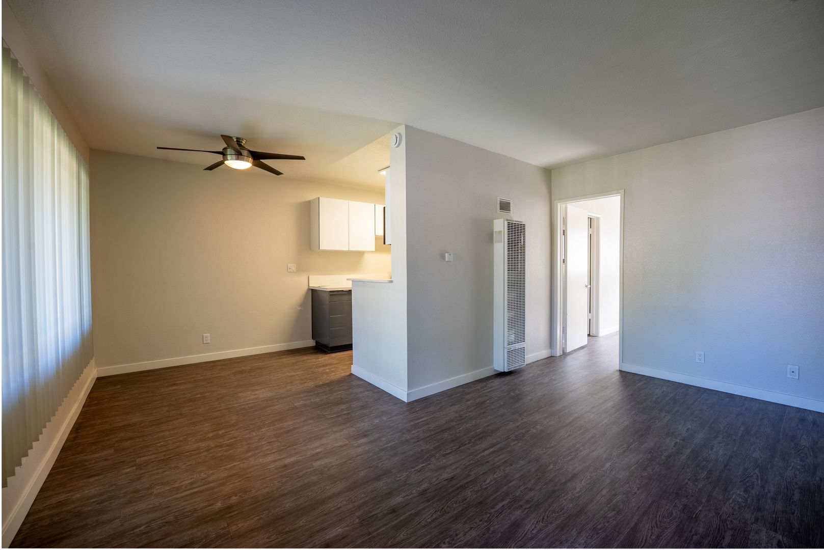 Fullerton Apartment: 2001-2009 Whiting Ave.