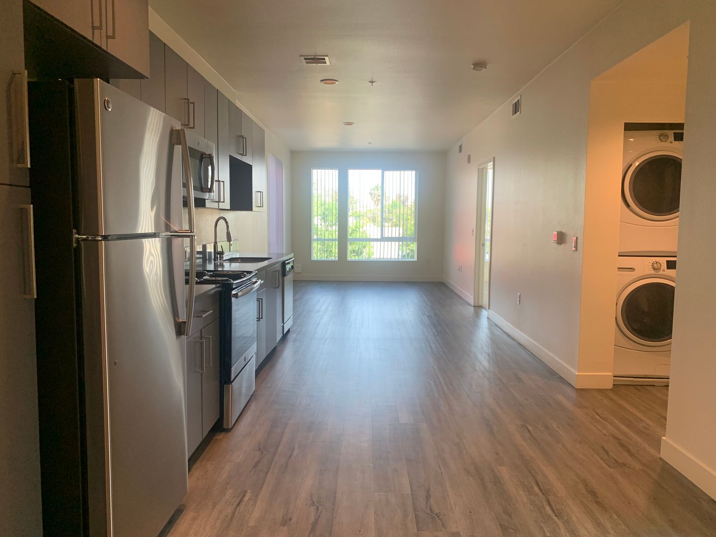 Riverside Apartment: 3050 Mission Inn Avenue