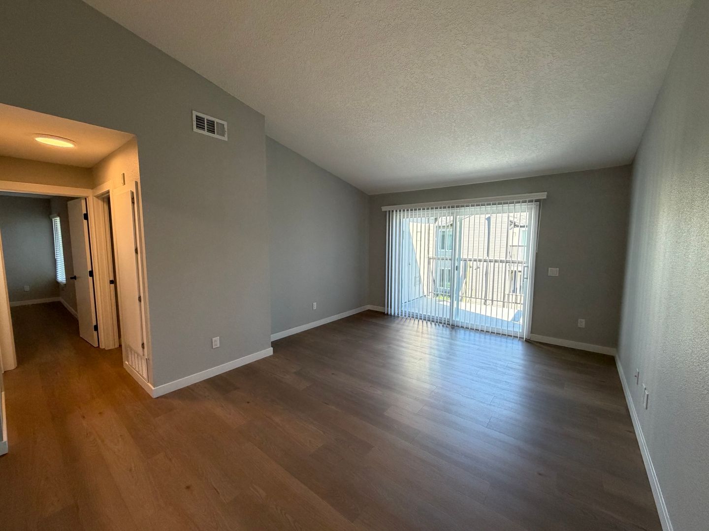 Riverside Apartment: 7600 Ambergate Place