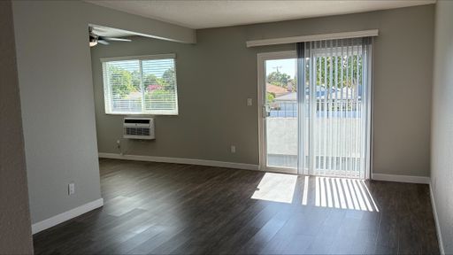 The Lincoln on Grand | The Washington | 1 Bed 1 Bath | 2nd Floor – photo 1