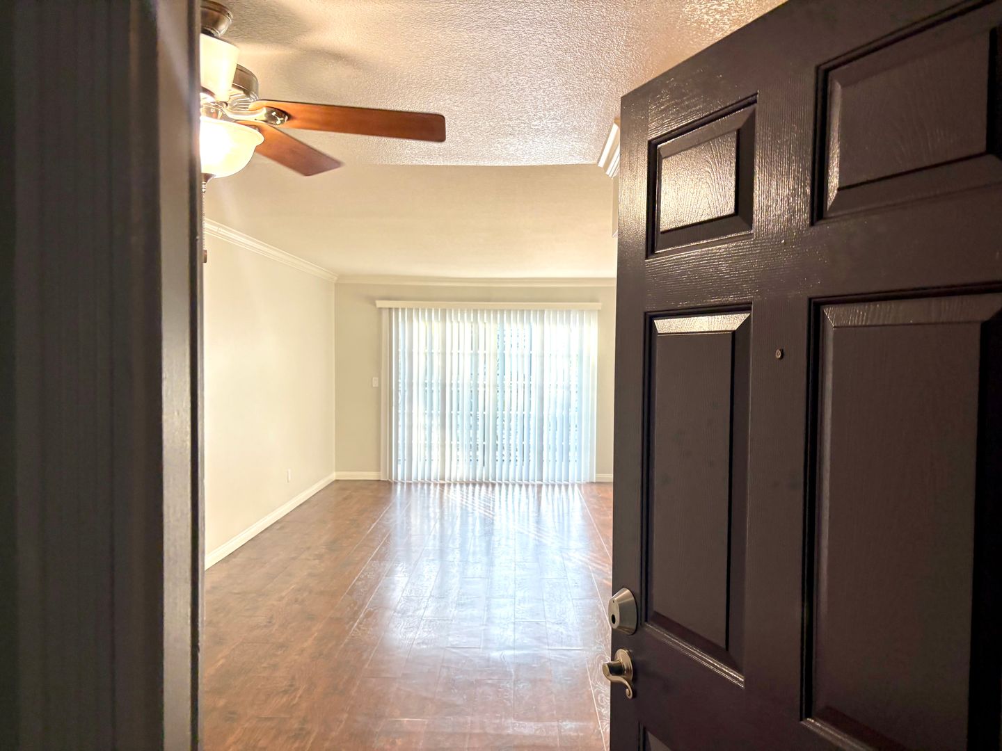 Anaheim Apartment: 2970 W. Orange Avenue