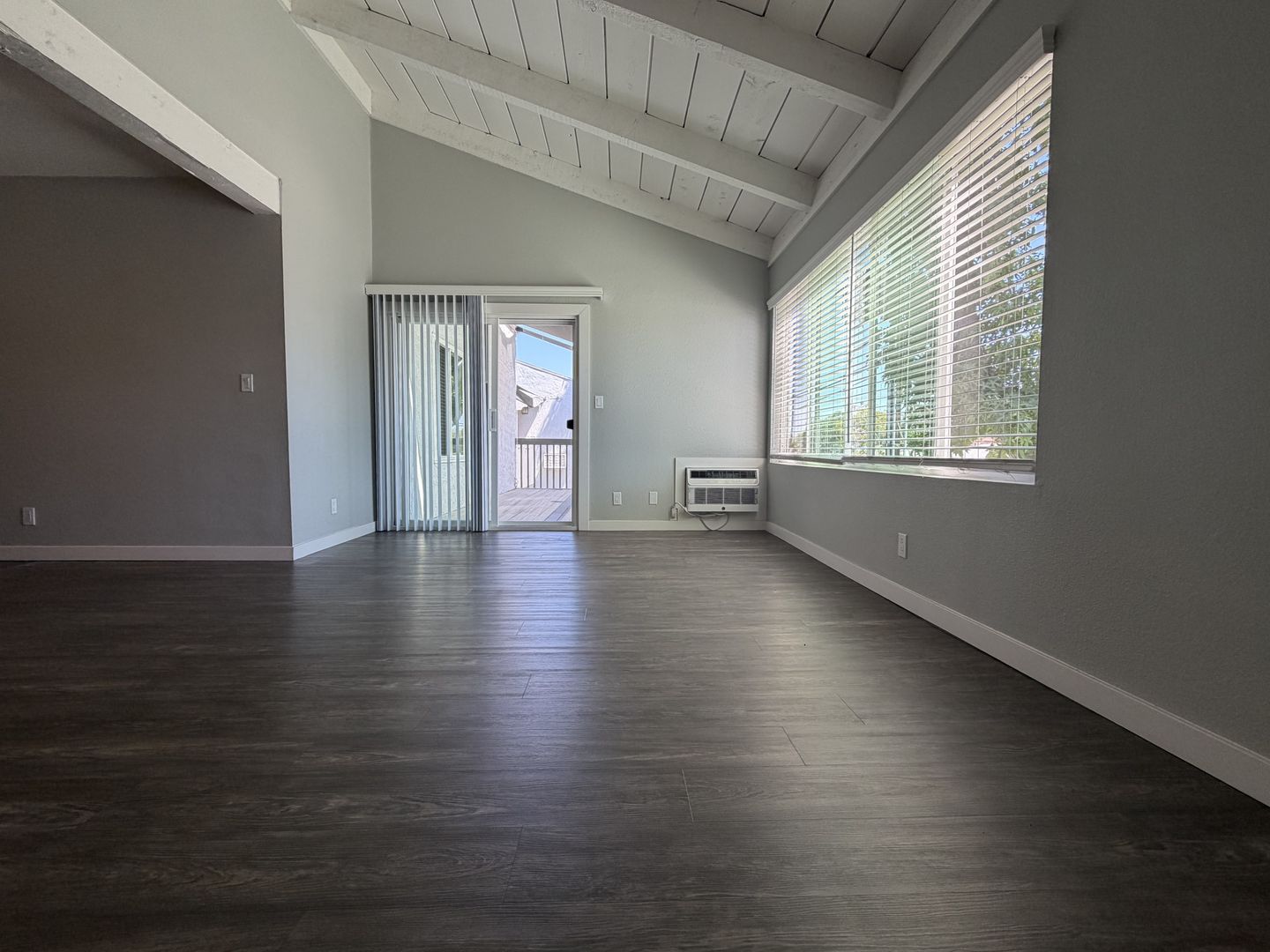 Westminster Apartment: 14221 Edwards Street