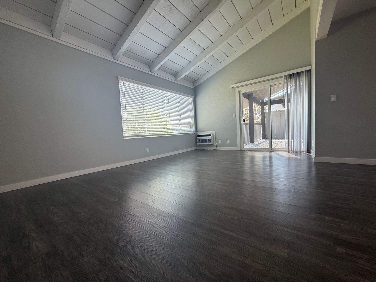Westminster Apartment: 14221 Edwards Street