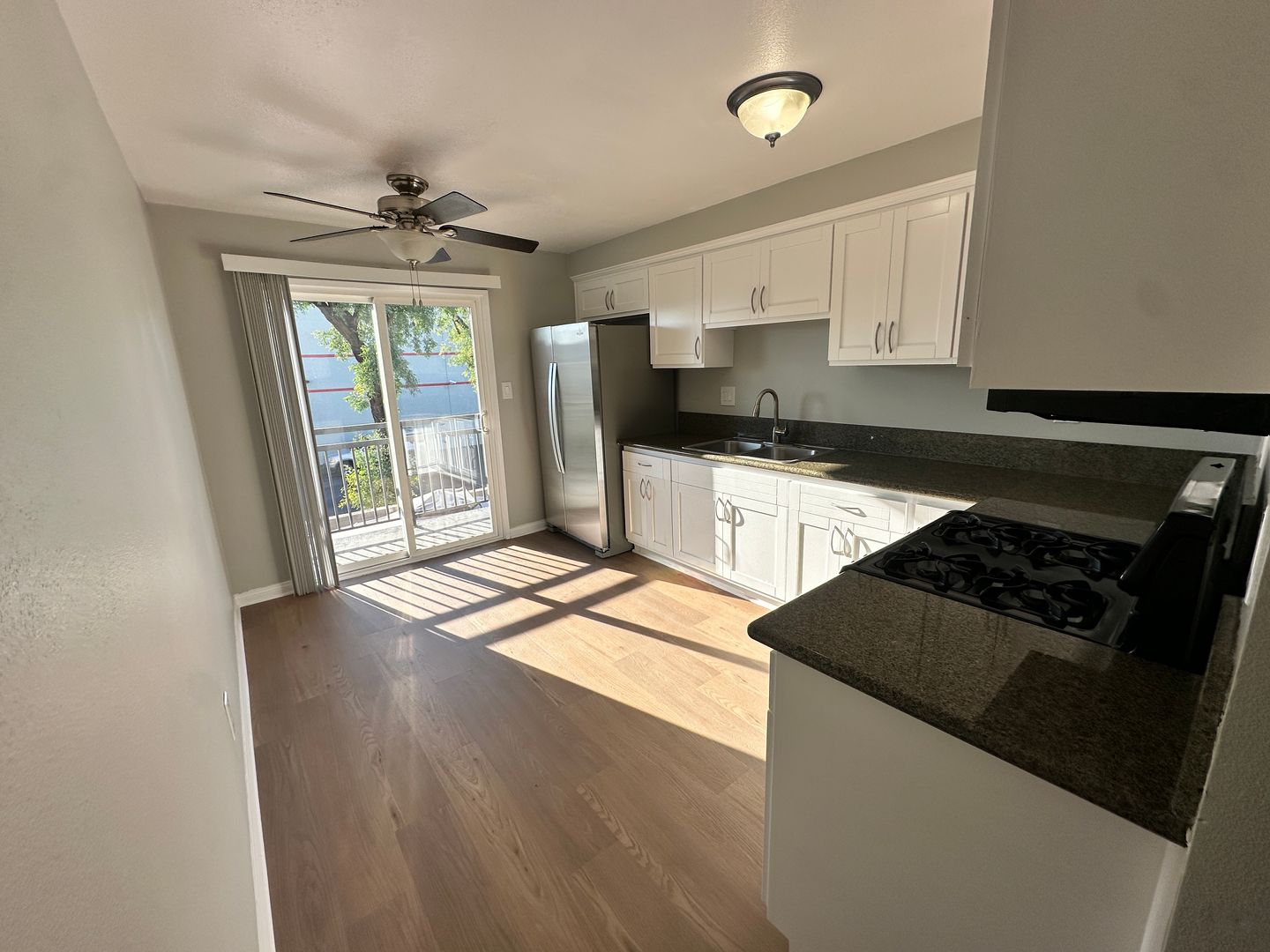 Norwalk Apartment: 12401 Studebaker Road